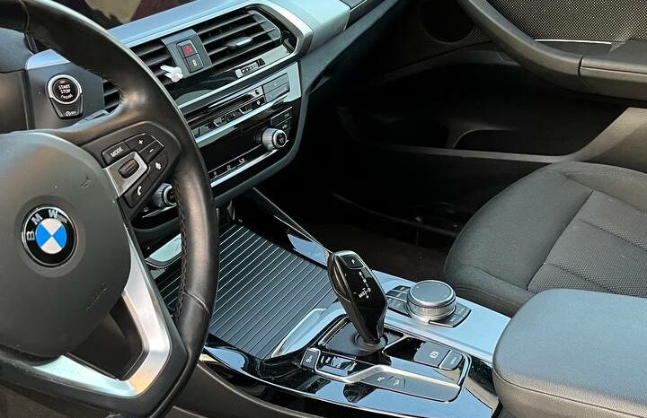 
								BMW X3 xDrive 20d Business Advantage Sport full									